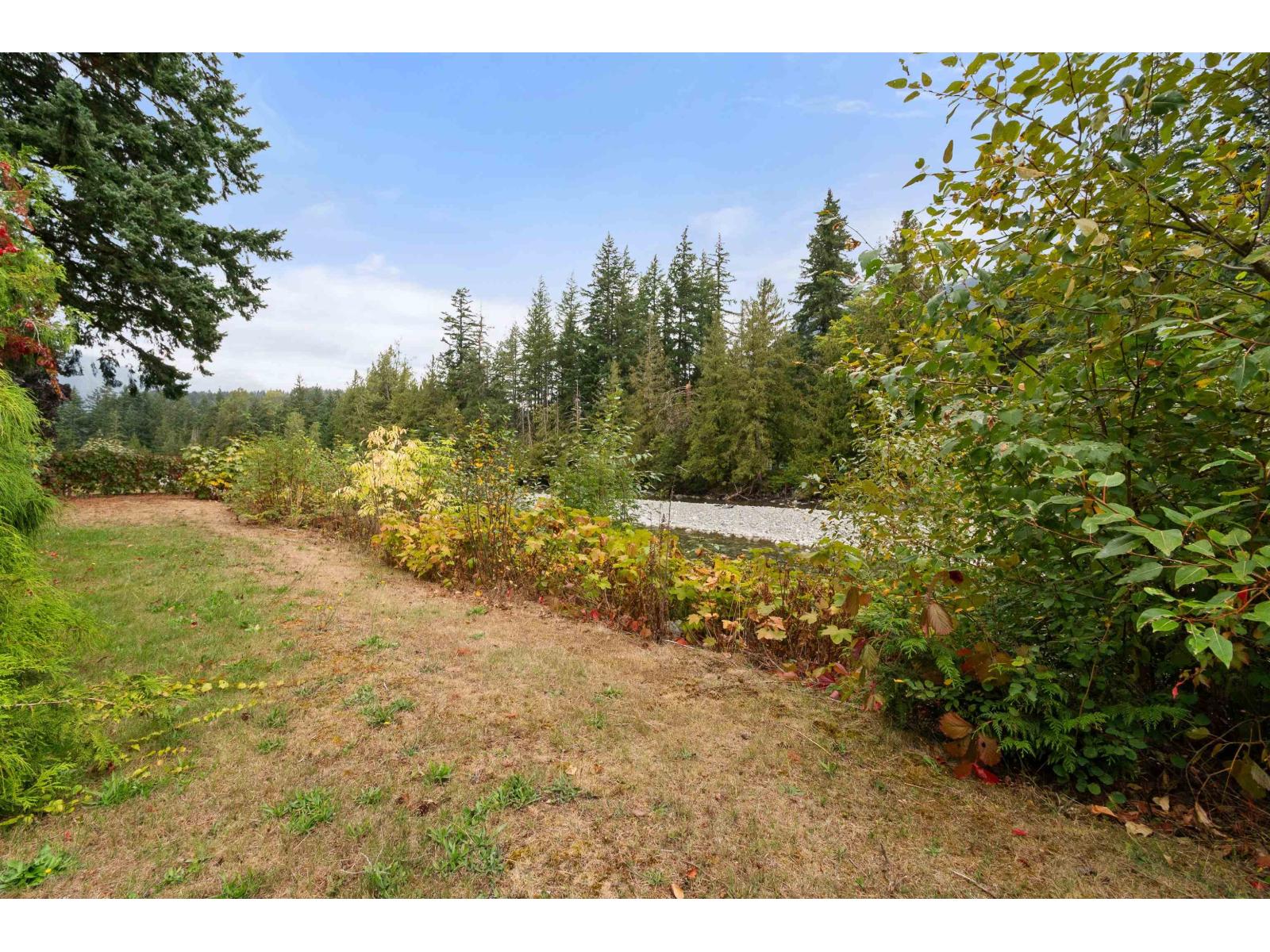 555 Glenaire Drive Property Photo 13