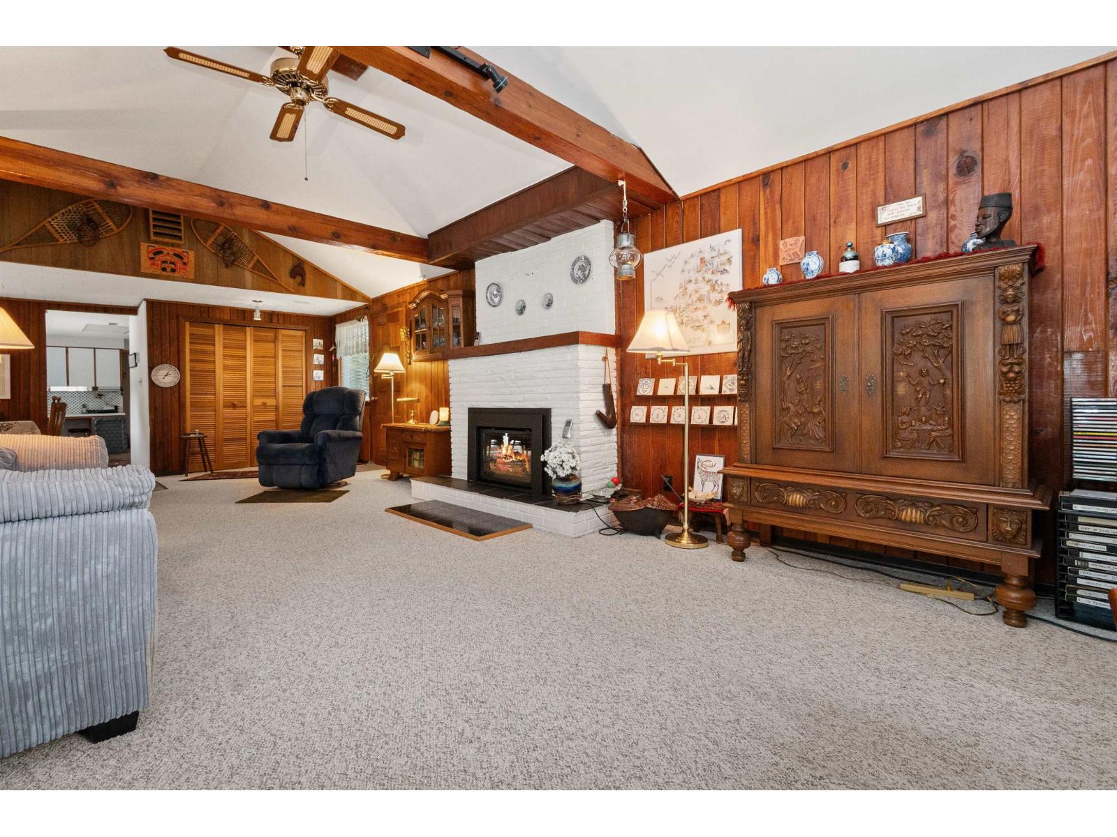 555 Glenaire Drive Property Photo 17