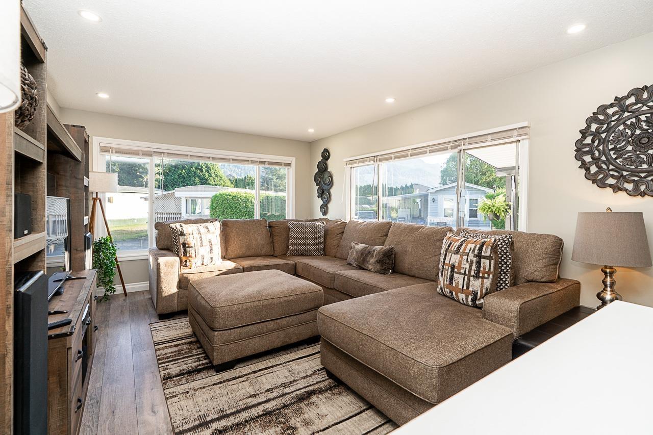 5742 Unsworth Road #80 Property Photo 5