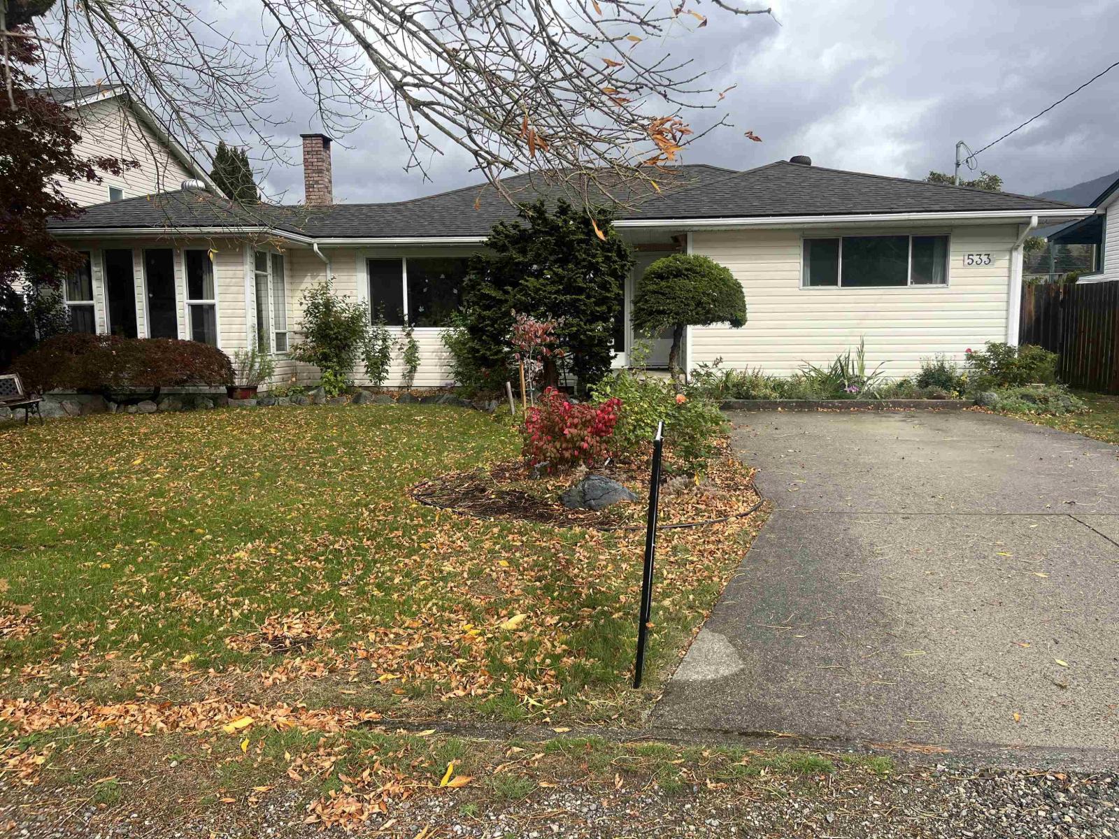 533 RUPERT Street Property Photo 1