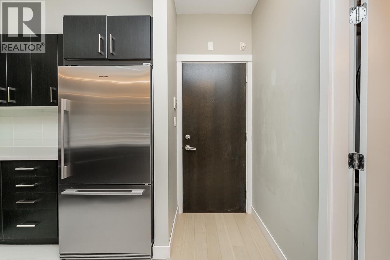 111 3133 Riverwalk Avenue Property Photo 7