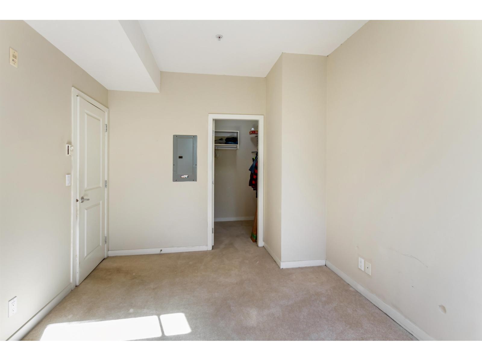 301 10499 University Drive Property Photo 11