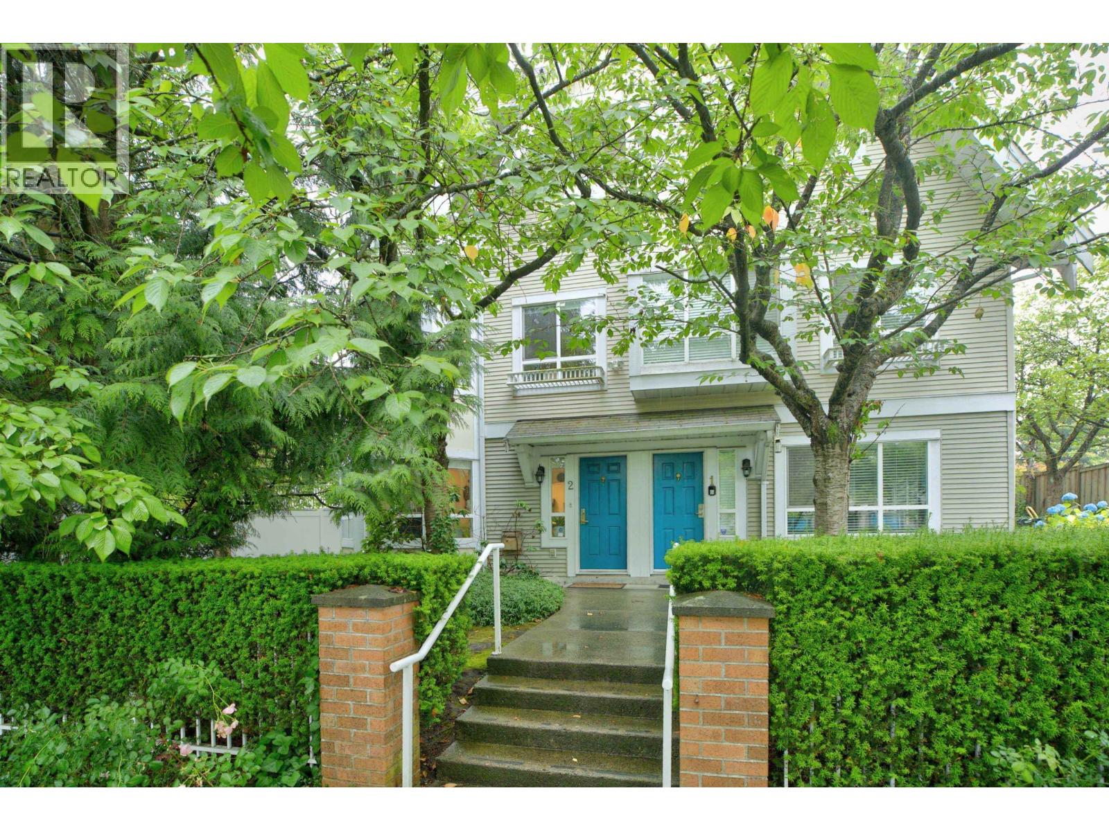 2 6577 Southoaks Crescent Property Photo 1