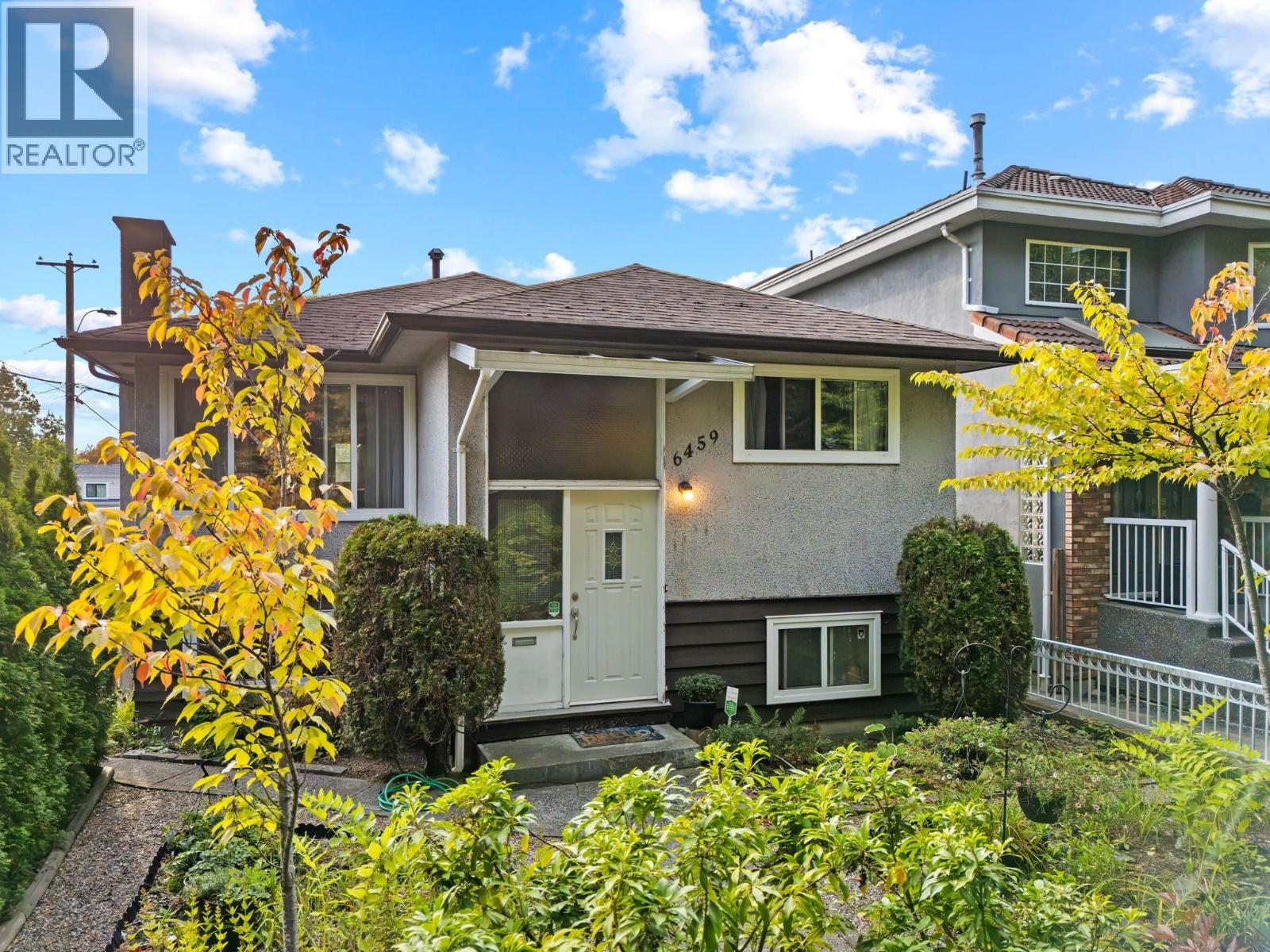 6459 Dumfries Street Property Photo 1