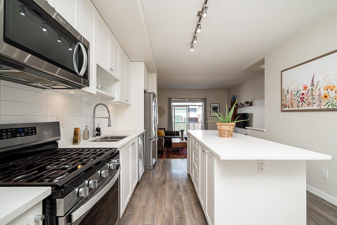 73 16678 25 Avenue Property Photo 16