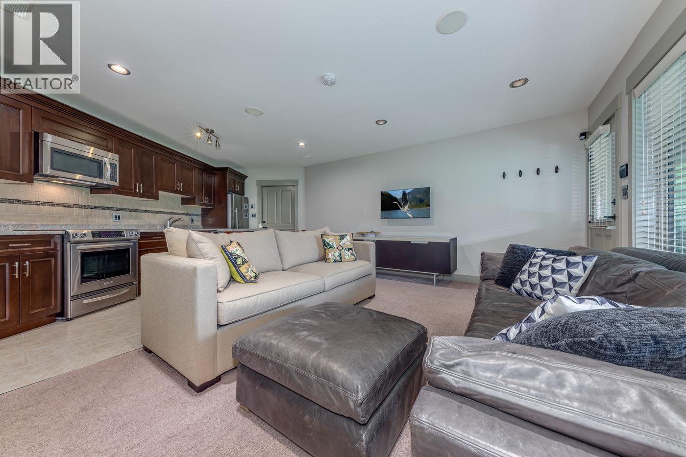 41155 Rockridge Place Property Photo 37