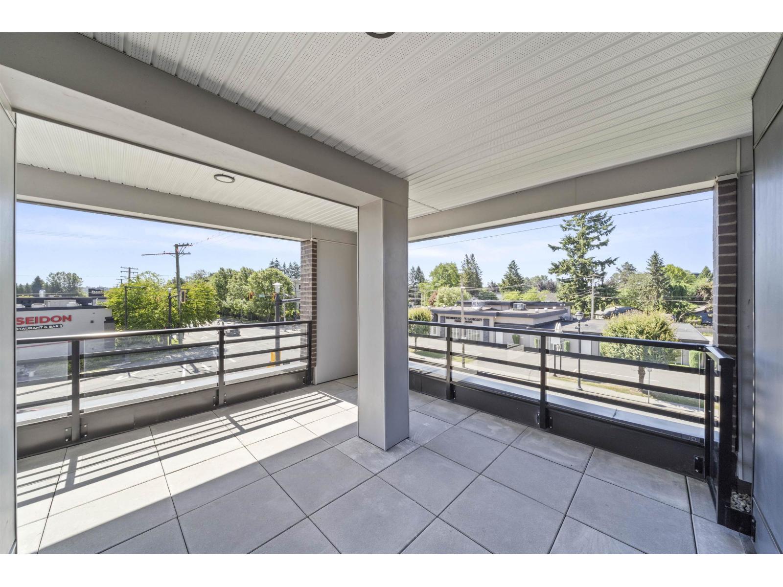 202 20769 Fraser Highway Property Photo 8