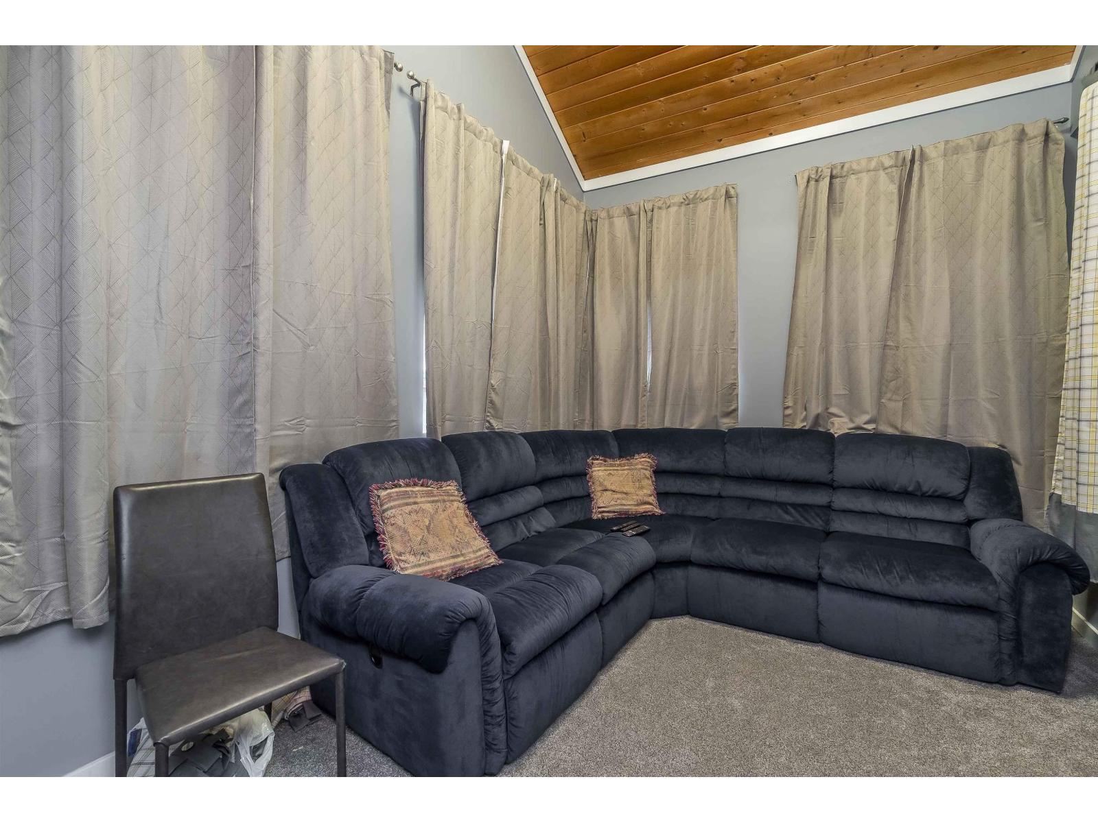 13027 68 Avenue Property Photo 30