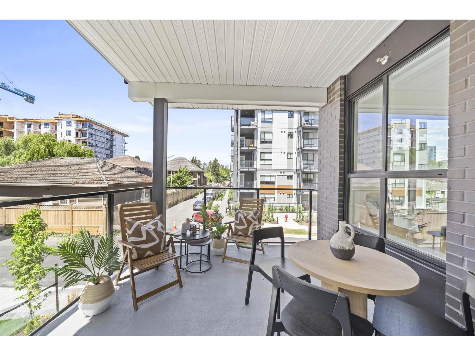 419 13455 94a Avenue Property Photo 7