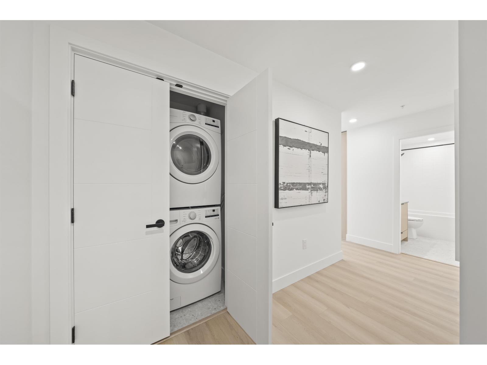 419 13455 94a Avenue Property Photo 17