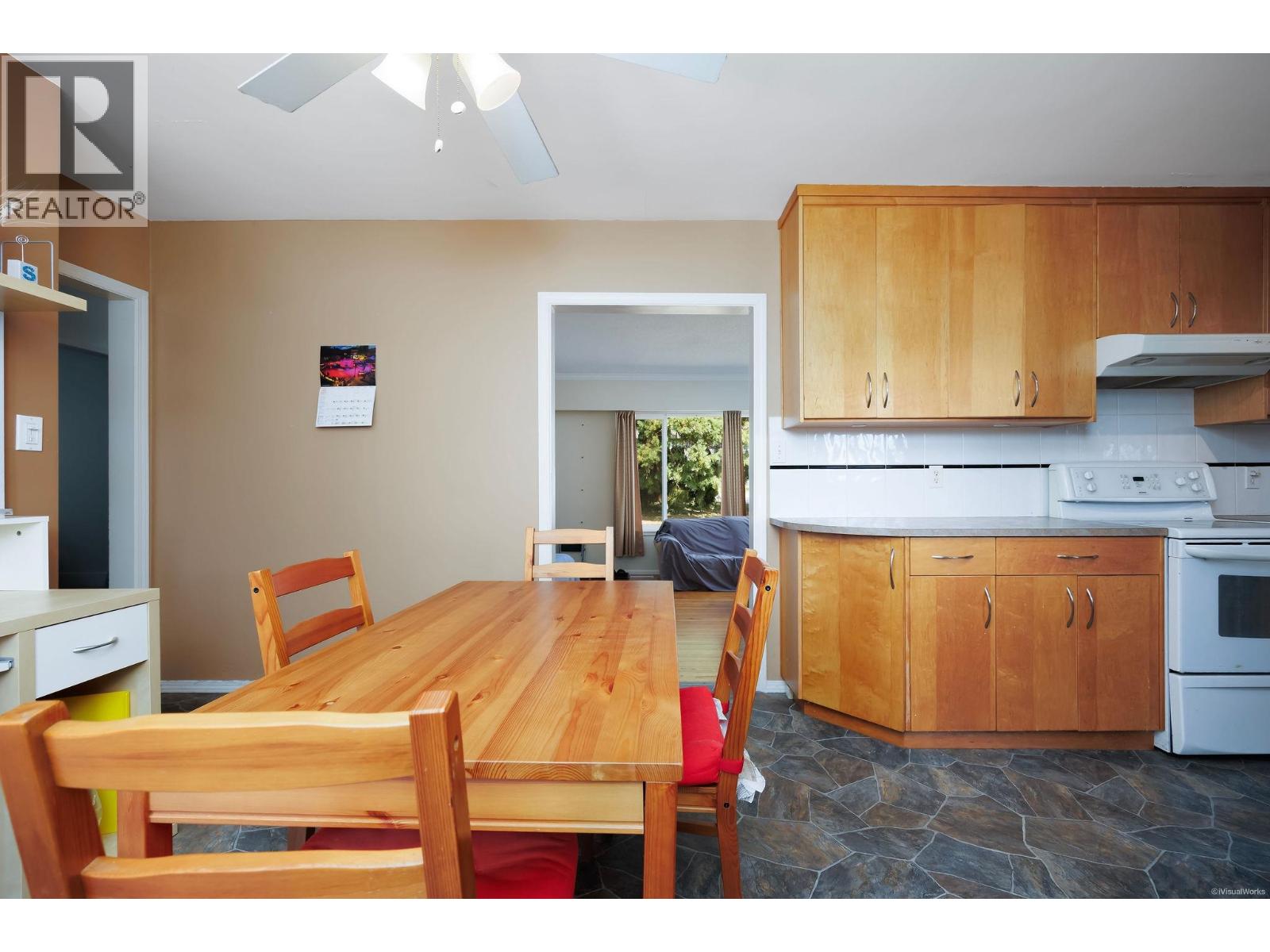 1234 Prairie Avenue Property Photo 11