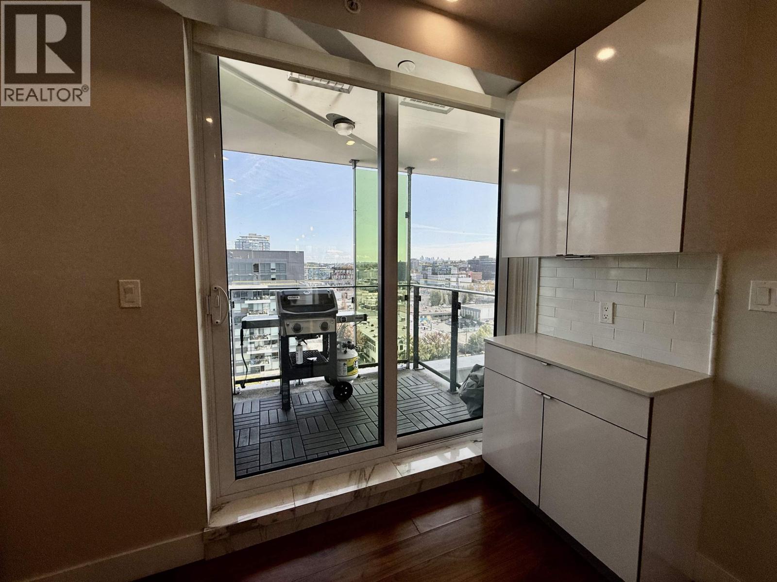 1702 159 W 2nd Avenue Property Photo 10