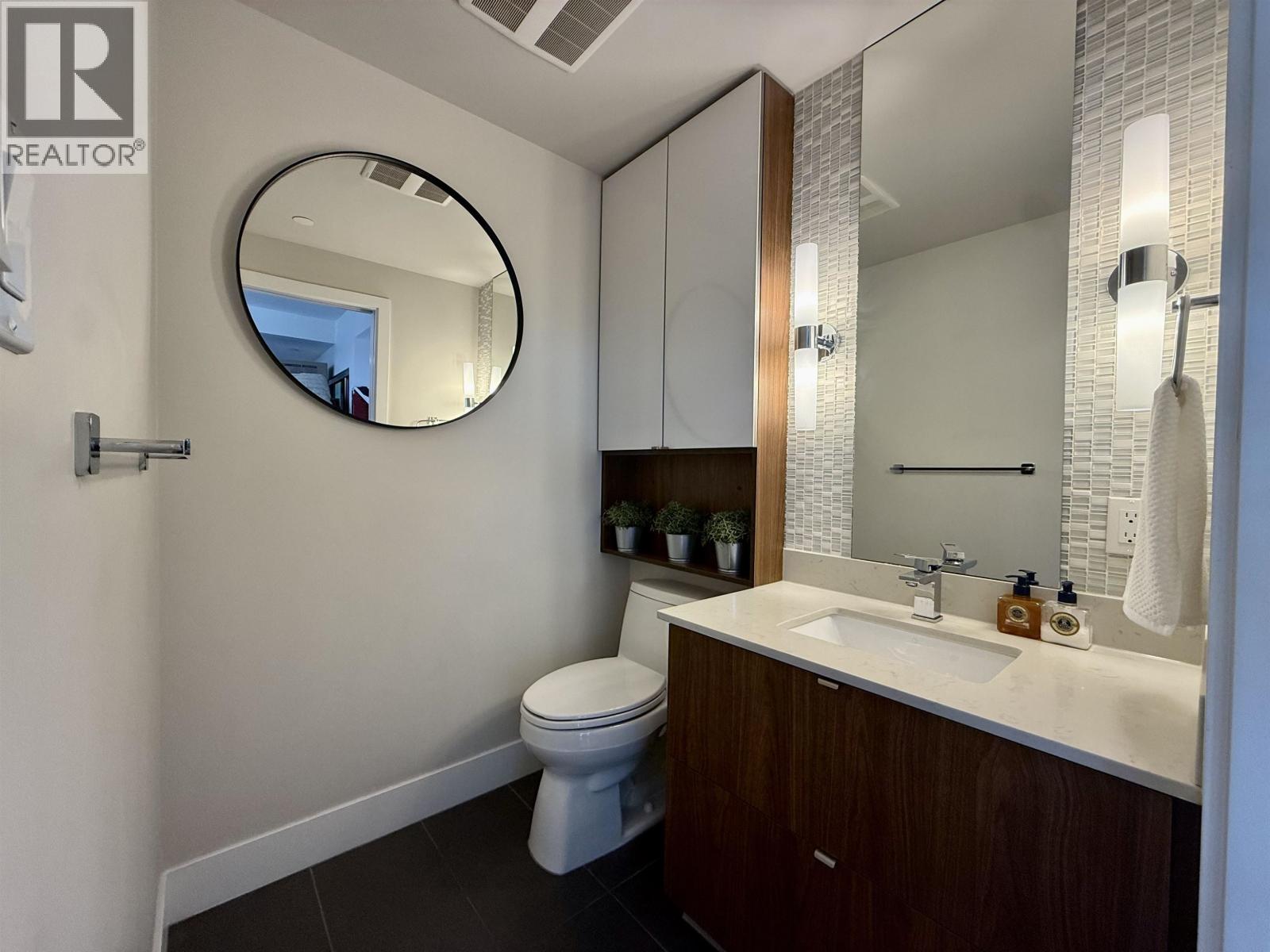 1702 159 W 2nd Avenue Property Photo 38