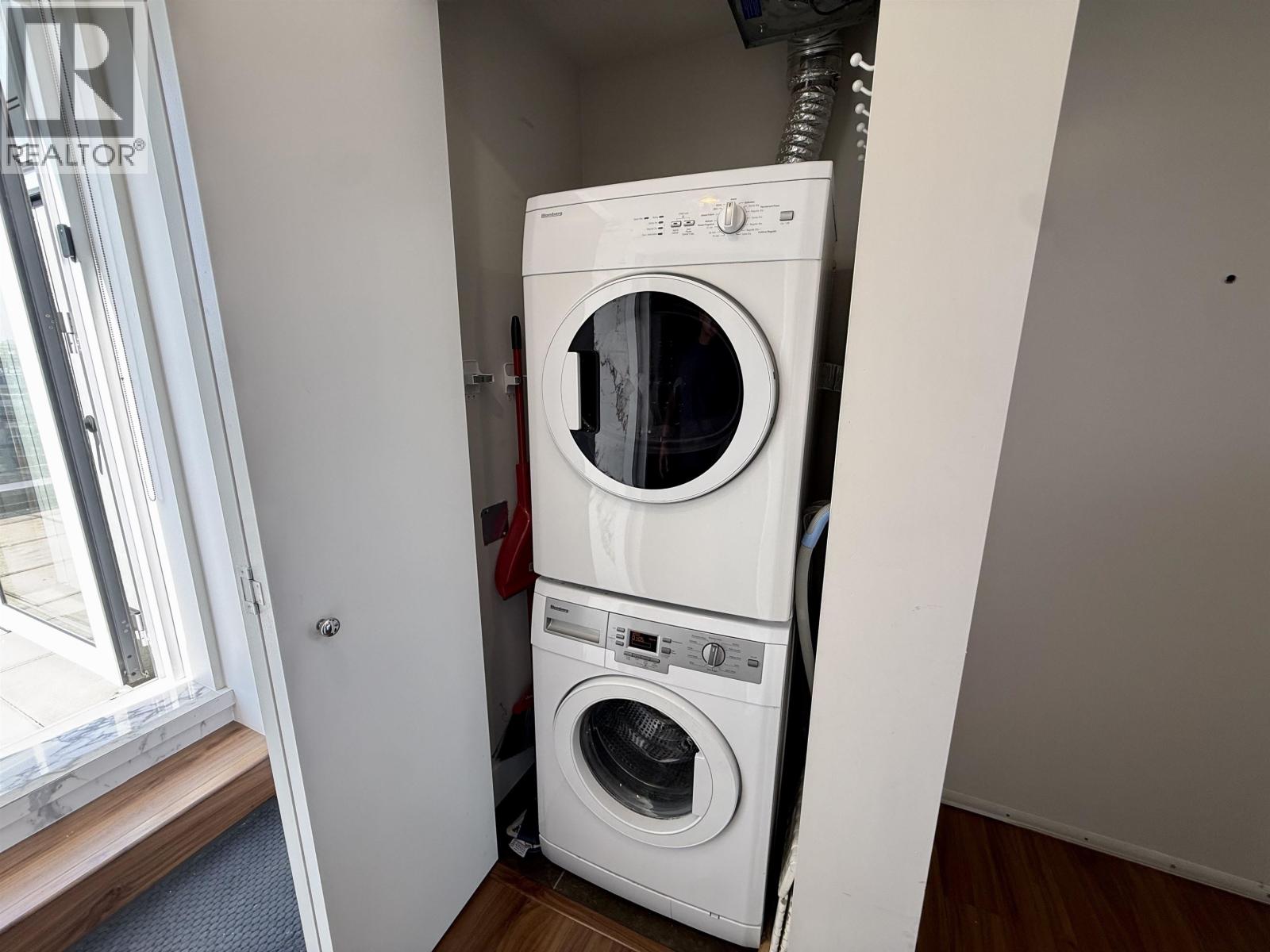 1702 159 W 2nd Avenue Property Photo 40