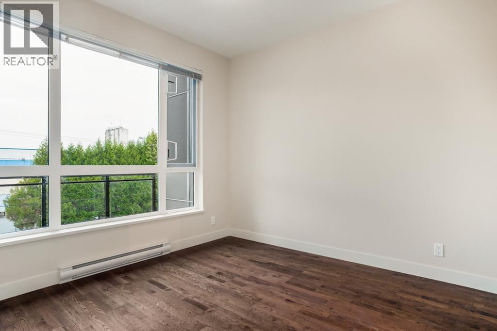 423 7088 14th Avenue Property Photo 18