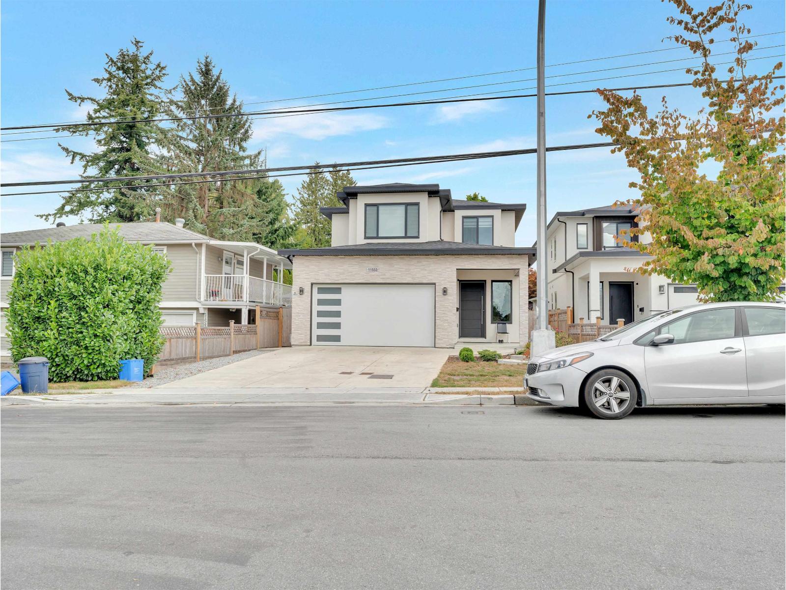 11553 75a Avenue Property Photo 2
