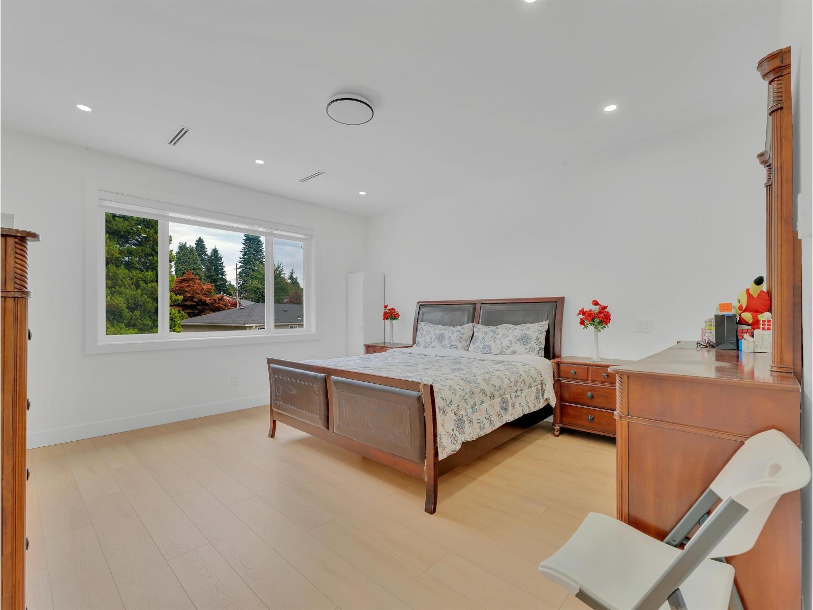 11553 75a Avenue Property Photo 17