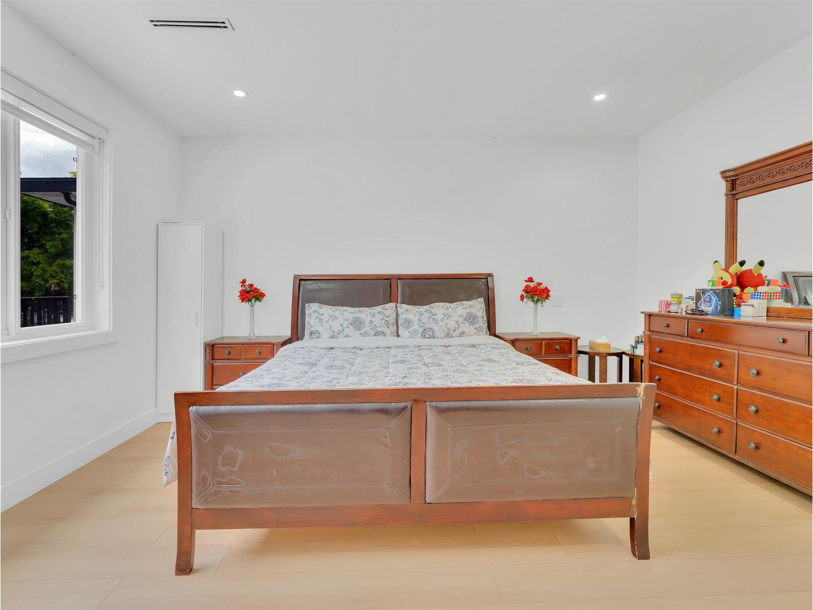 11553 75a Avenue Property Photo 18
