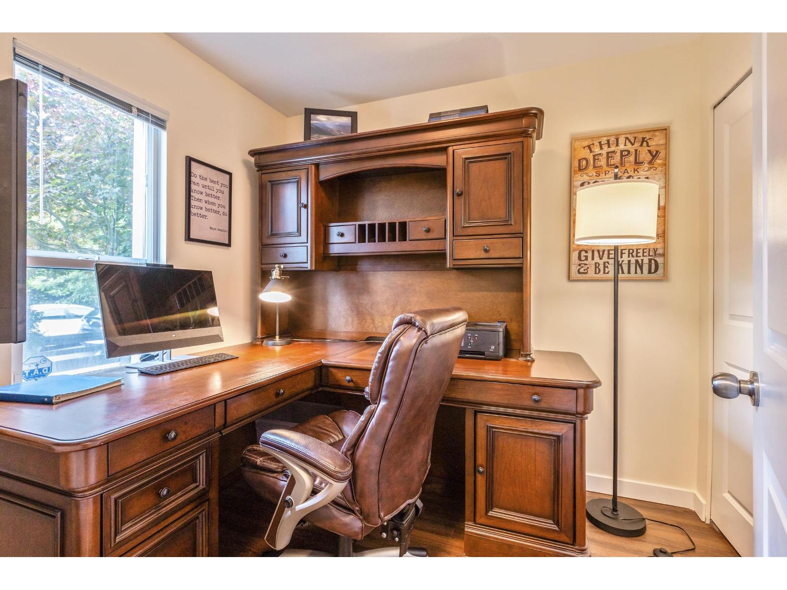 5 15938 27 Avenue Property Photo 4