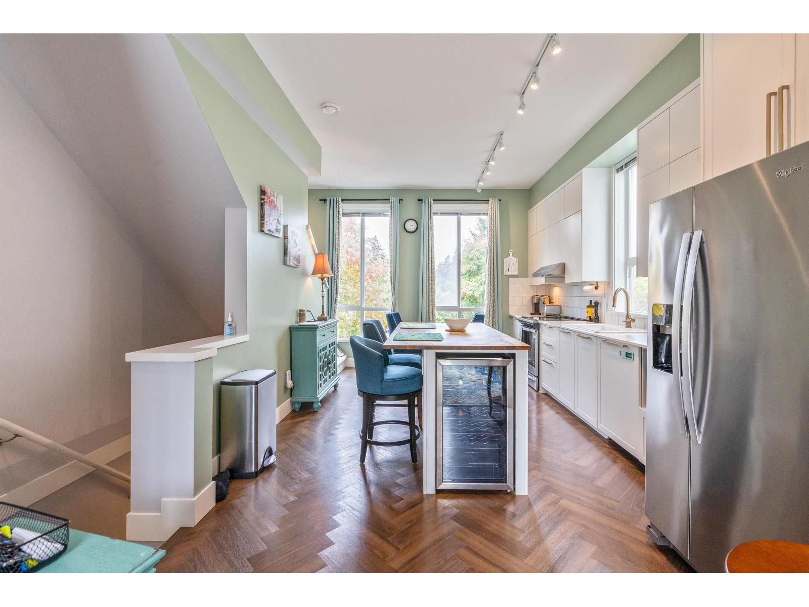 5 15938 27 Avenue Property Photo 10