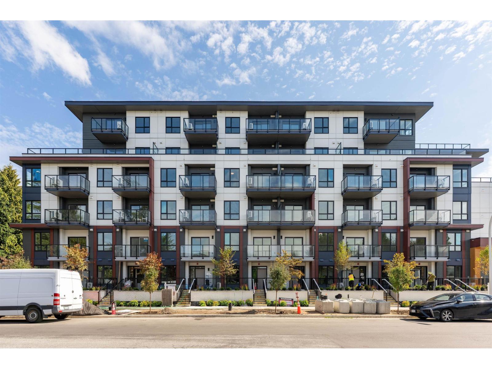 511 5398 207 Street Property Photo 10