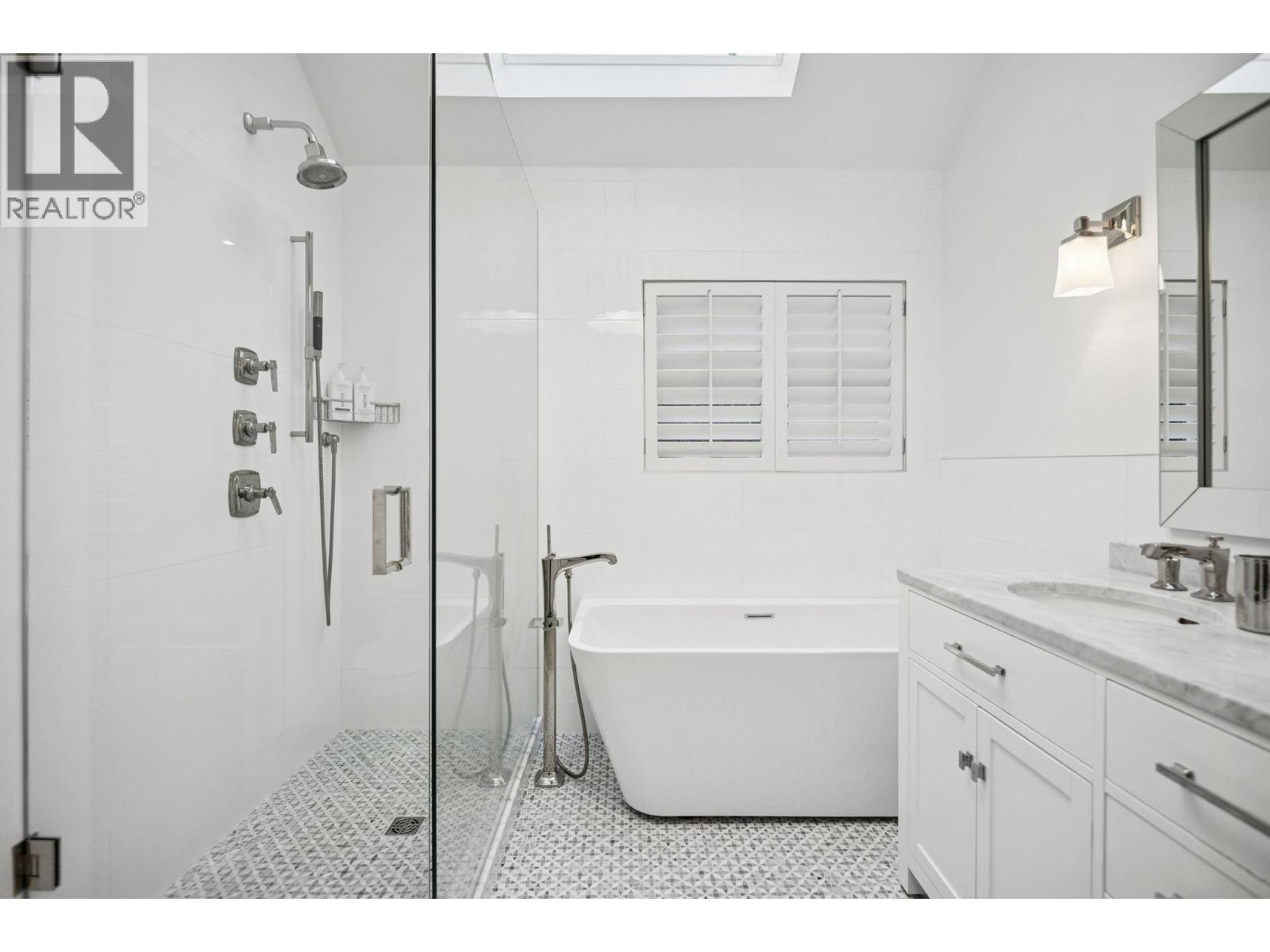3814 W 11th Avenue Property Photo 15