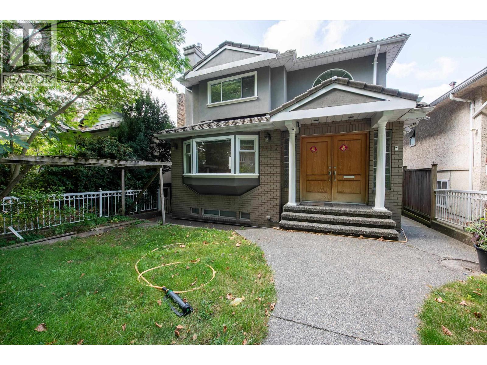 6775 Culloden Street Property Photo 2