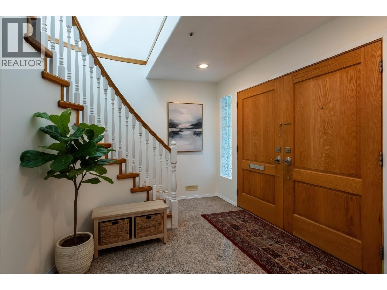 6775 Culloden Street Property Photo 3