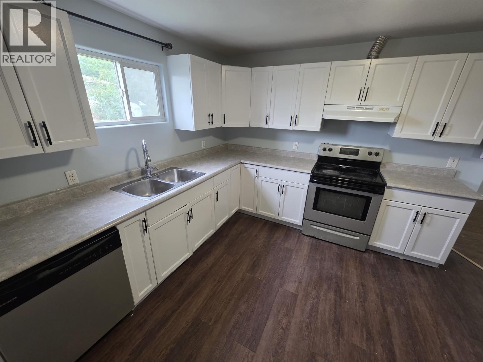 4626 Scott Avenue Property Photo 2