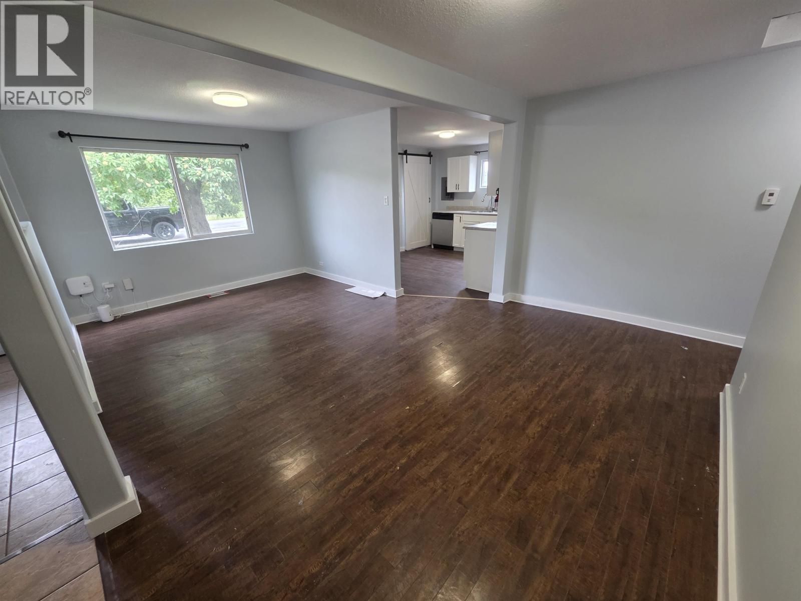 4626 Scott Avenue Property Photo 6