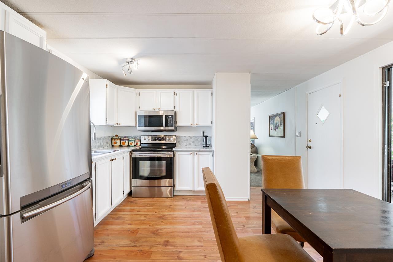 5 13650 80 Avenue Property Photo 2