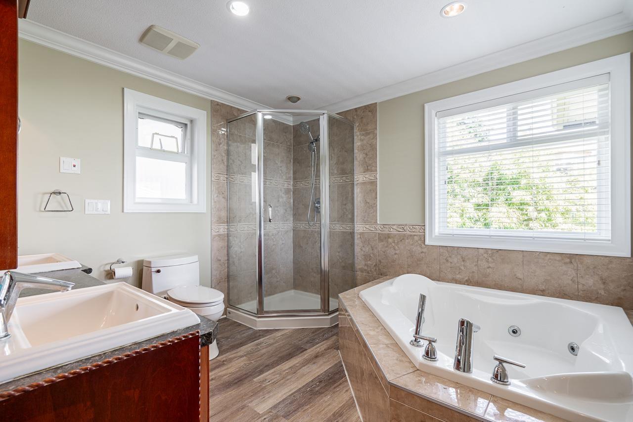 976 Parker Street Property Photo 26