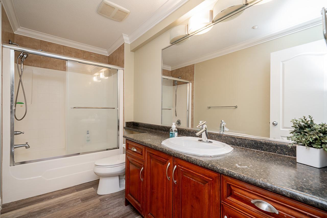 976 Parker Street Property Photo 31