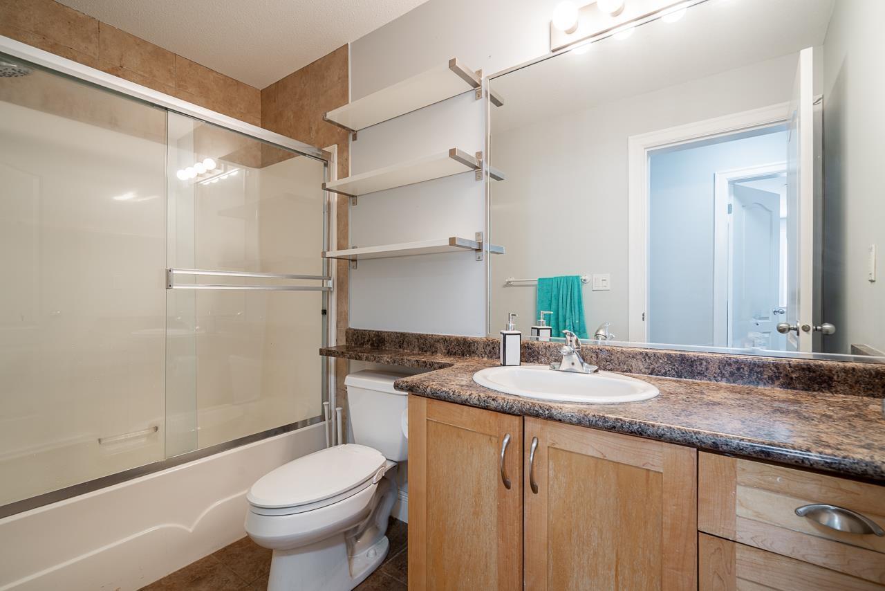 976 Parker Street Property Photo 35