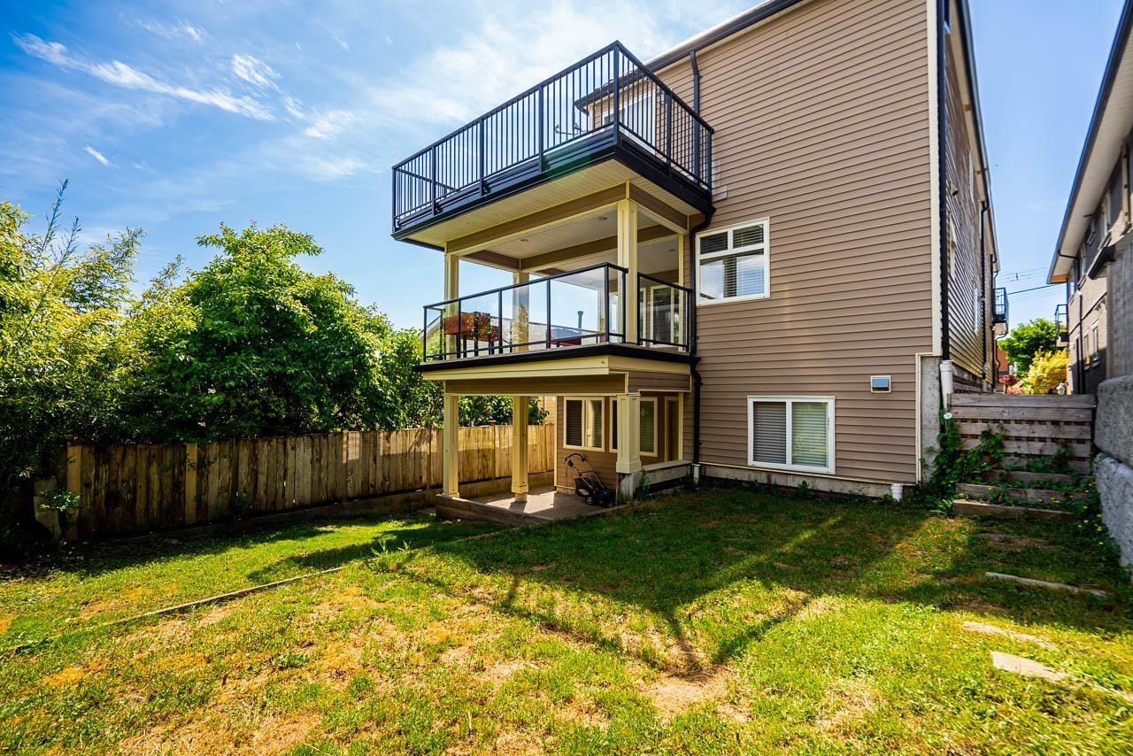 976 Parker Street Property Photo 36