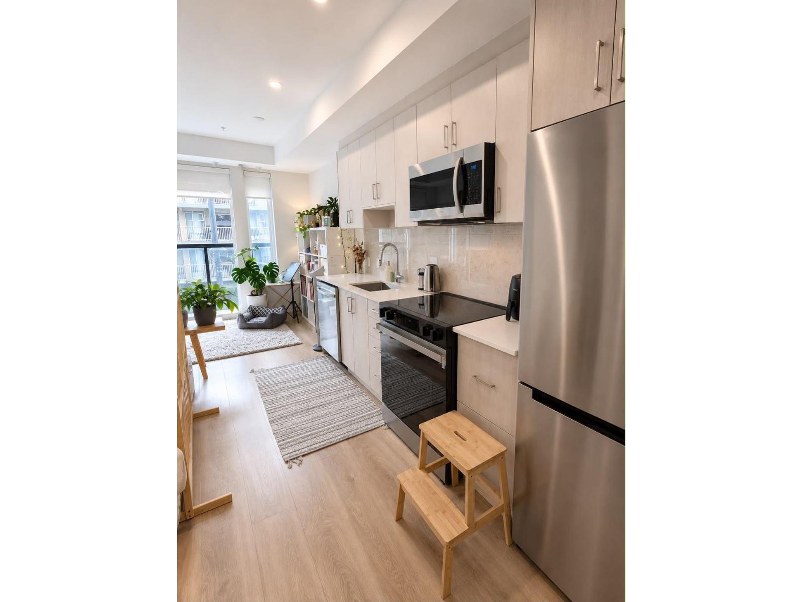 E405 13858 108 Avenue Property Photo 4