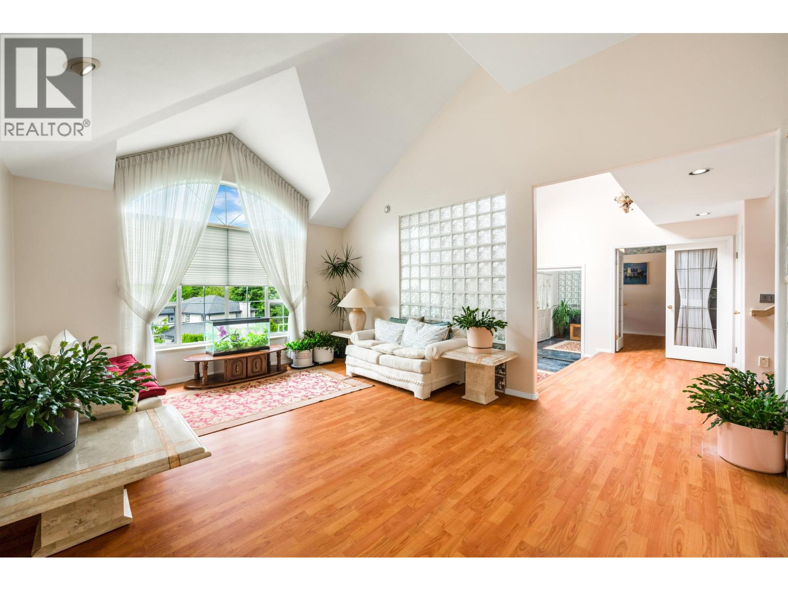 116 Ravine Drive Property Photo 3
