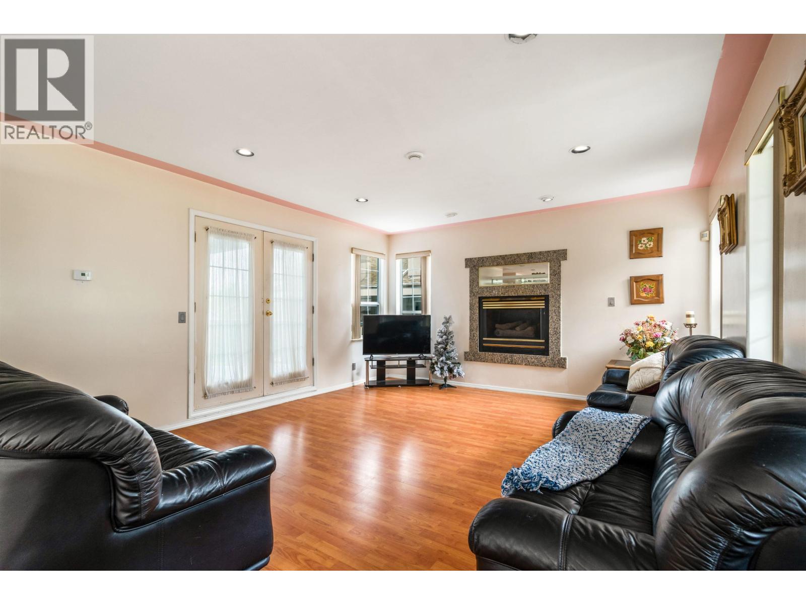 116 Ravine Drive Property Photo 7
