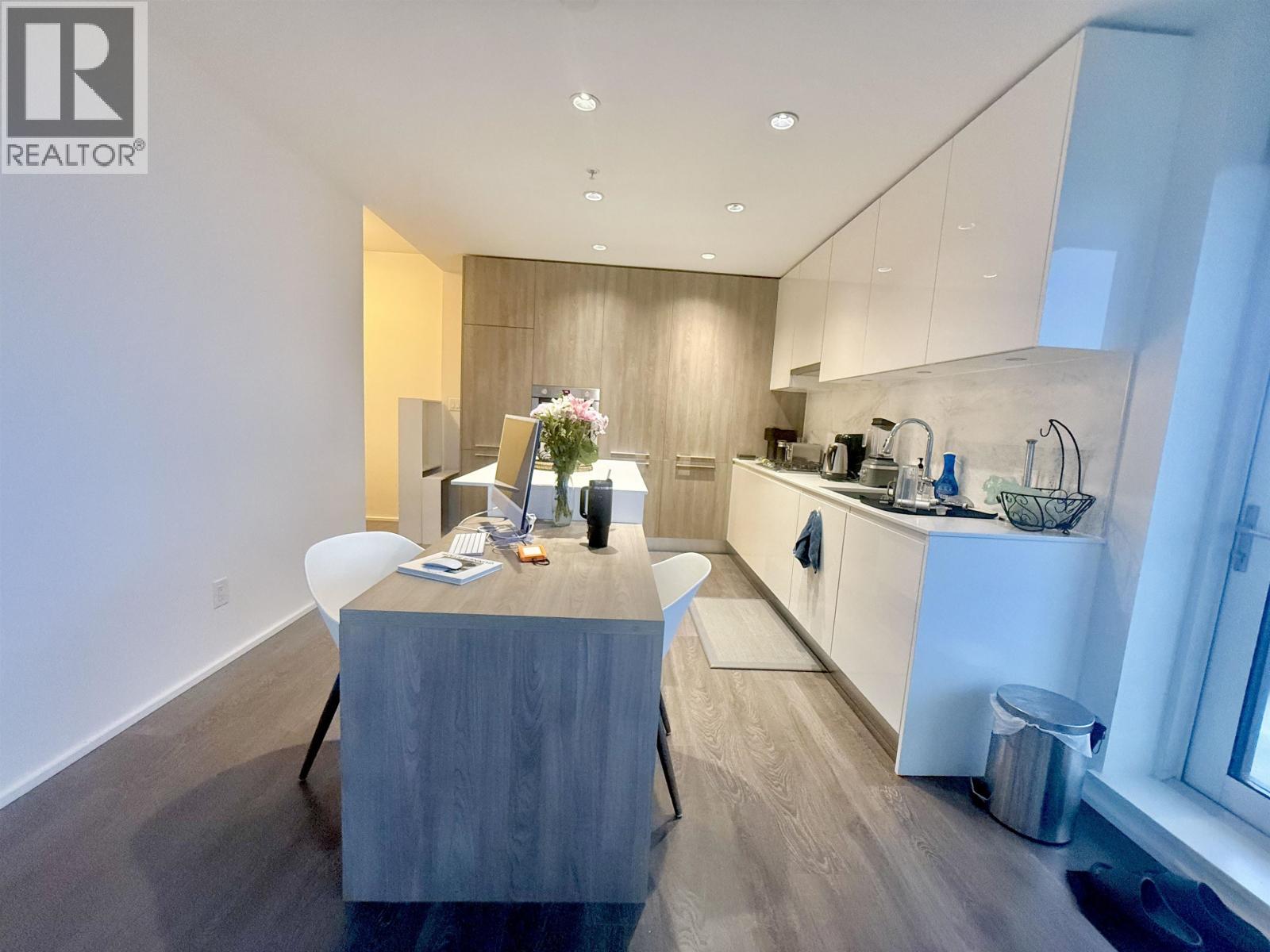 3911 4510 Halifax Way Property Photo 8
