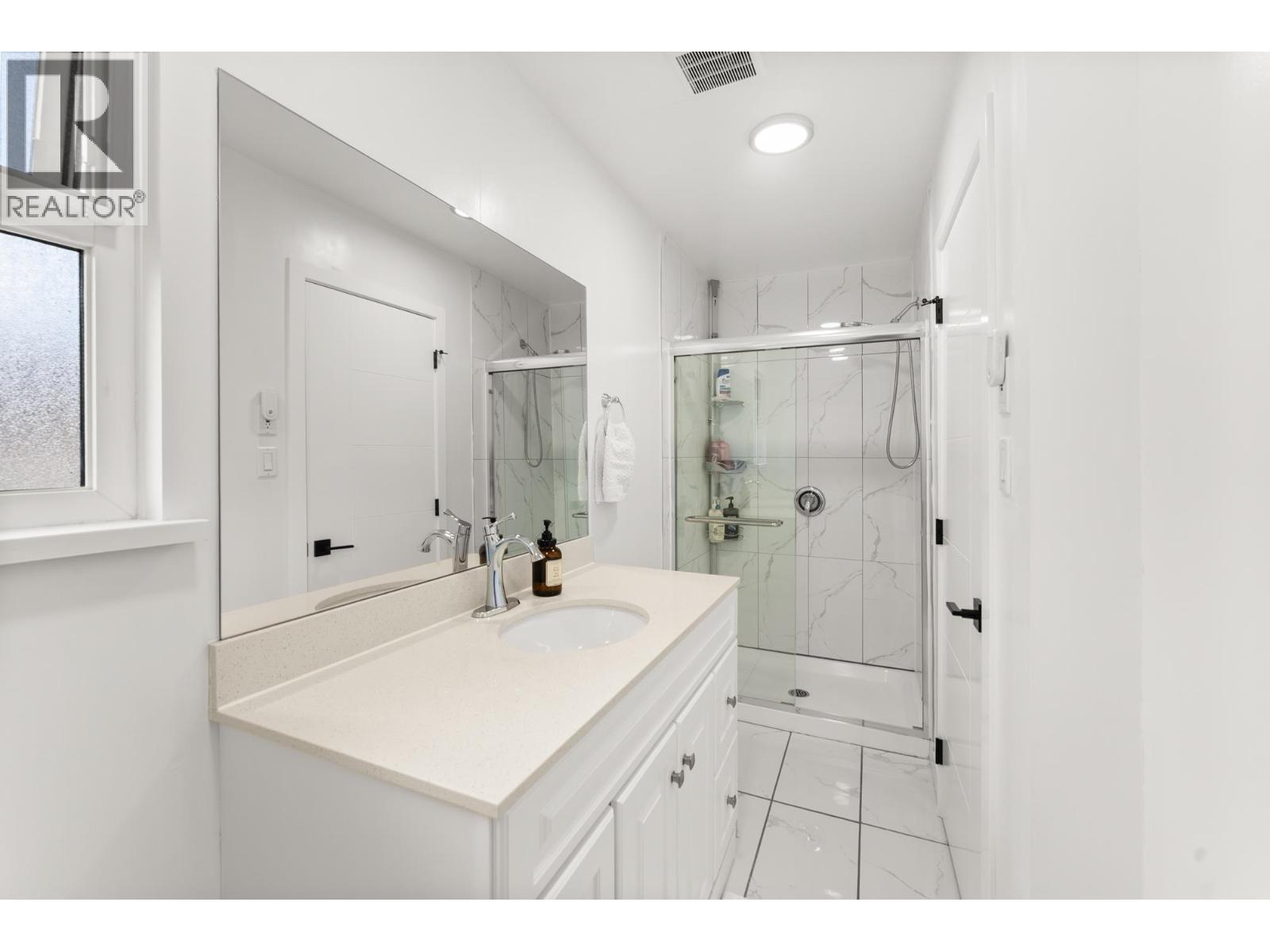 9152 Klenner Drive Property Photo 28