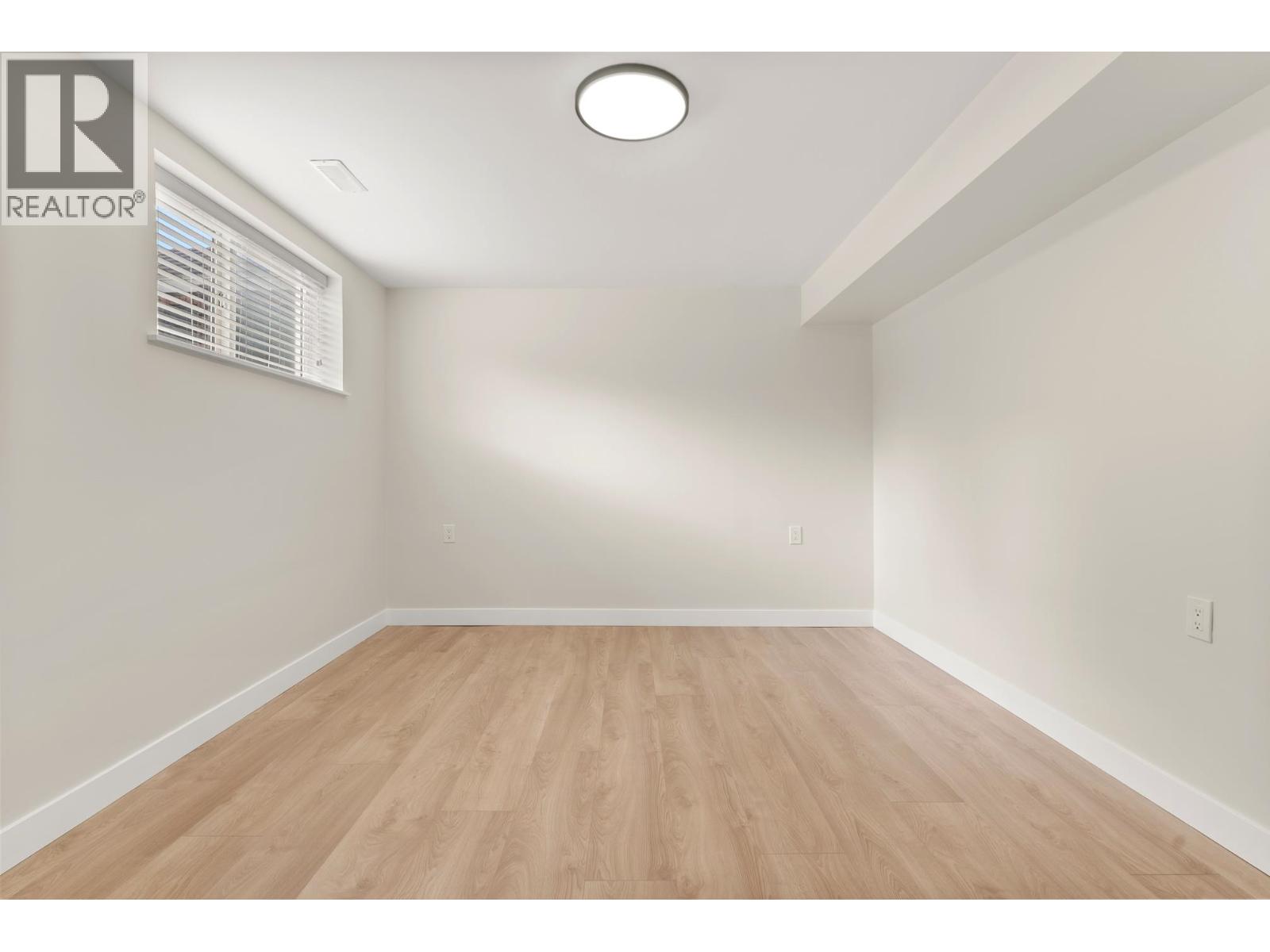 9152 Klenner Drive Property Photo 33