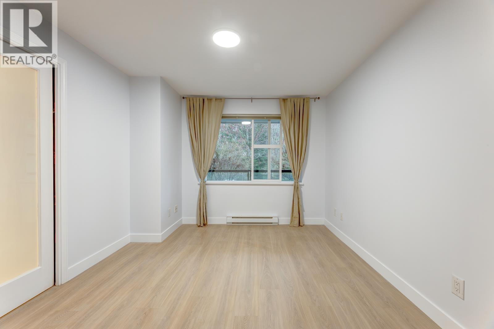 209 6888 Southpoint Drive Property Photo 15