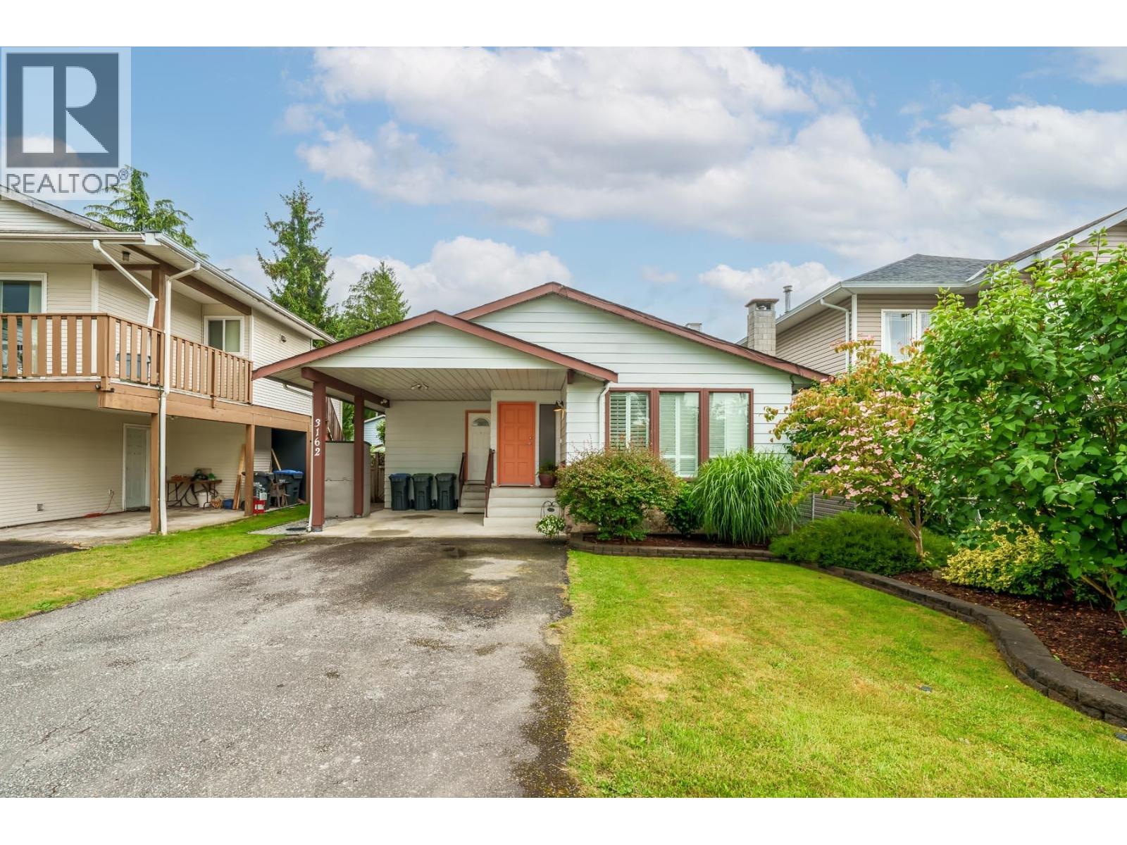 3162 Oxford Street Property Photo 1