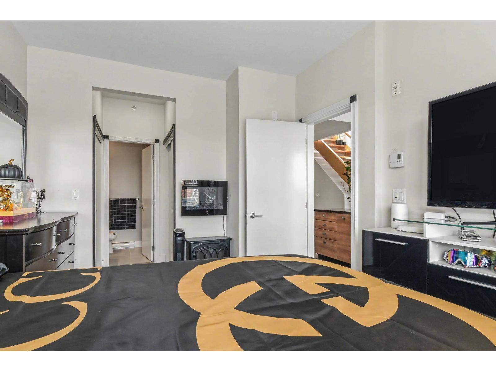 401 6688 120 Street Property Photo 13