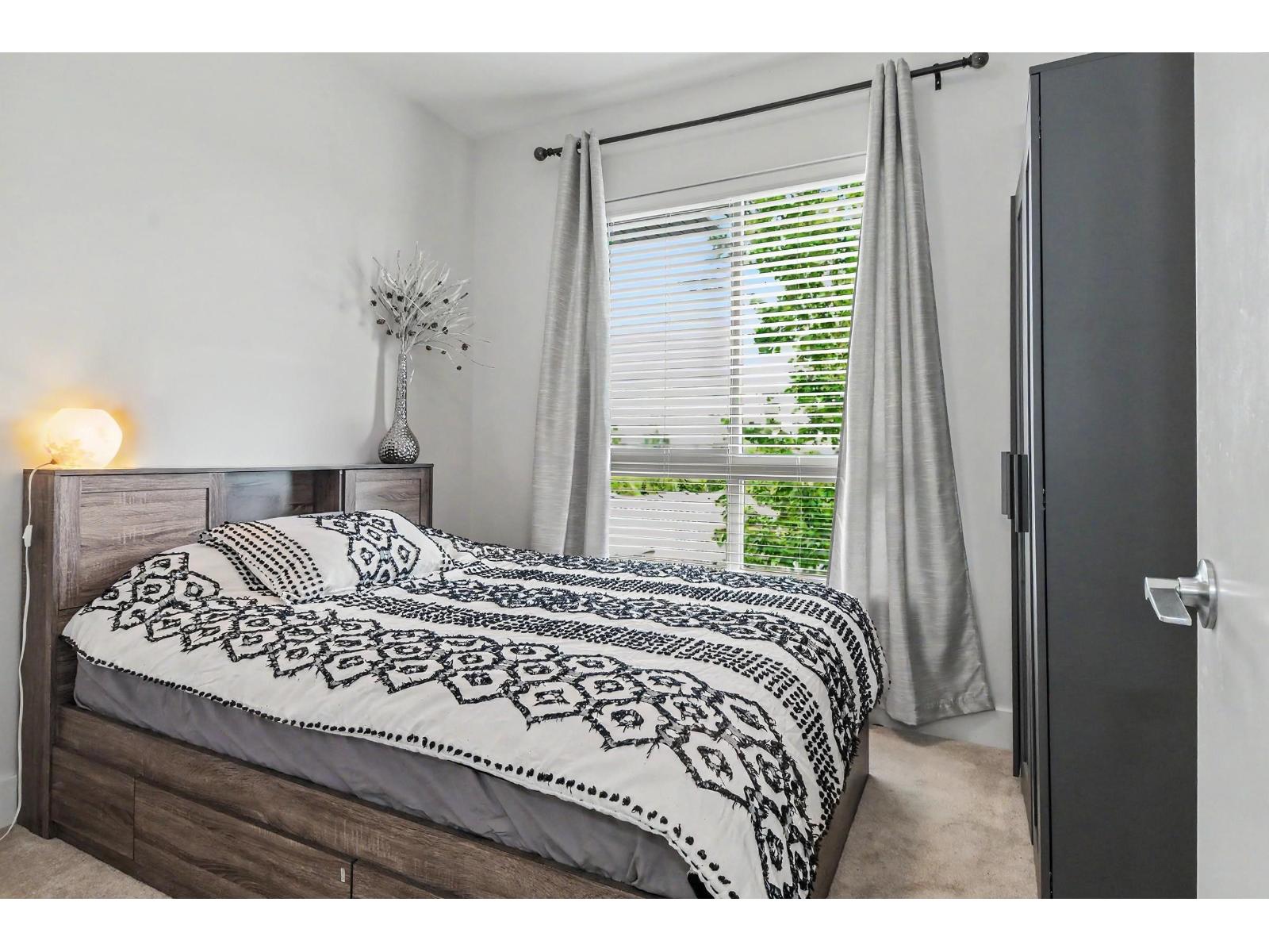 401 6688 120 Street Property Photo 15