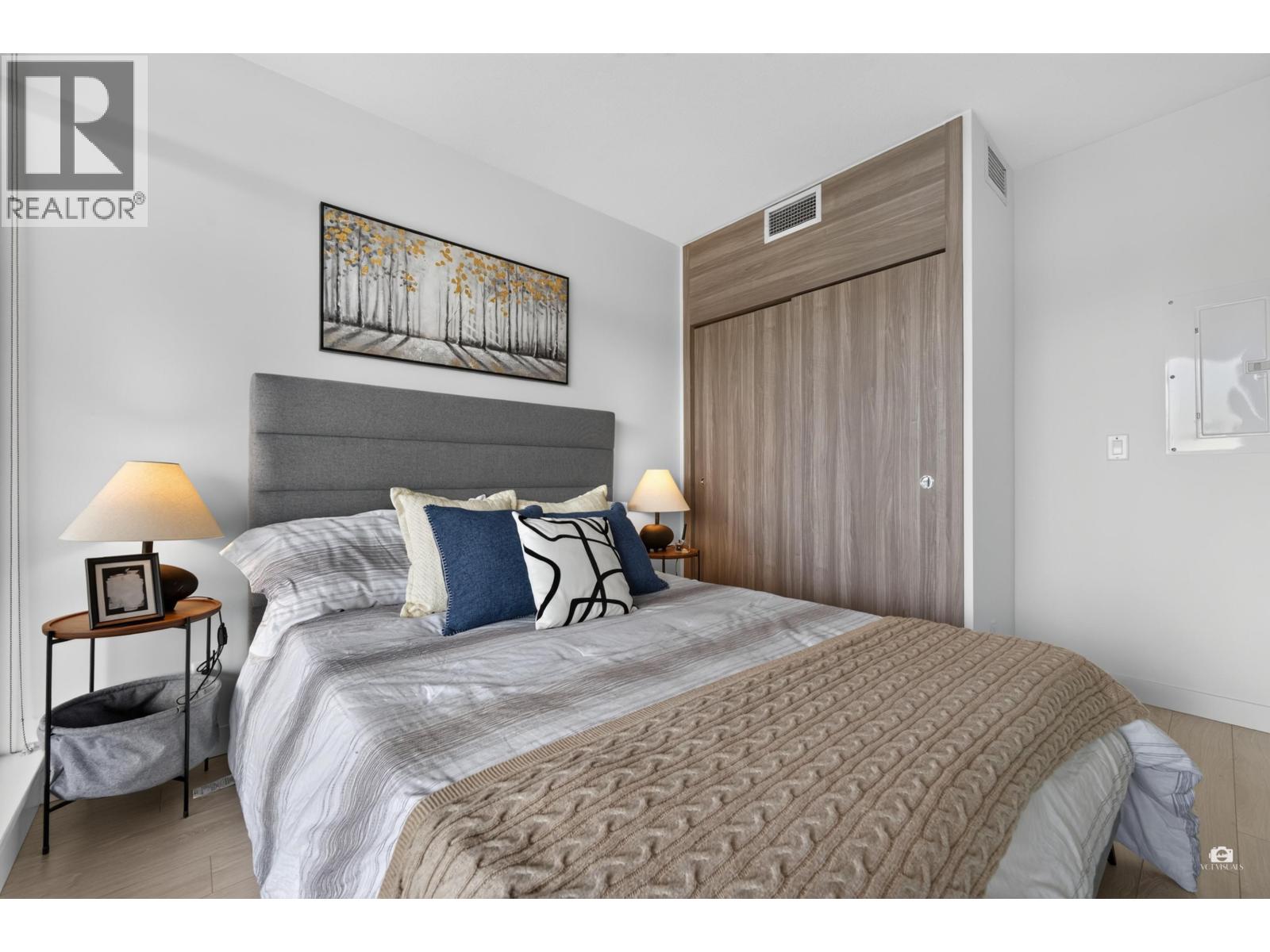 1501 4880 Lougheed Highway Property Photo 16