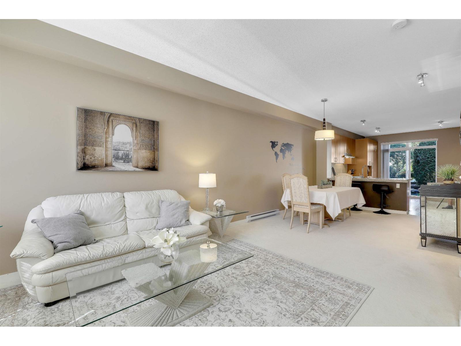 53 2729 158 Street Property Photo 6