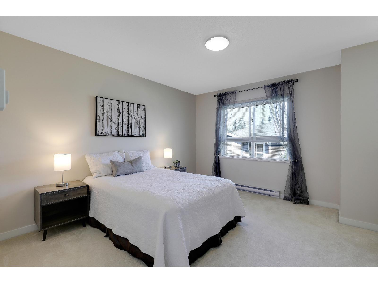53 2729 158 Street Property Photo 19