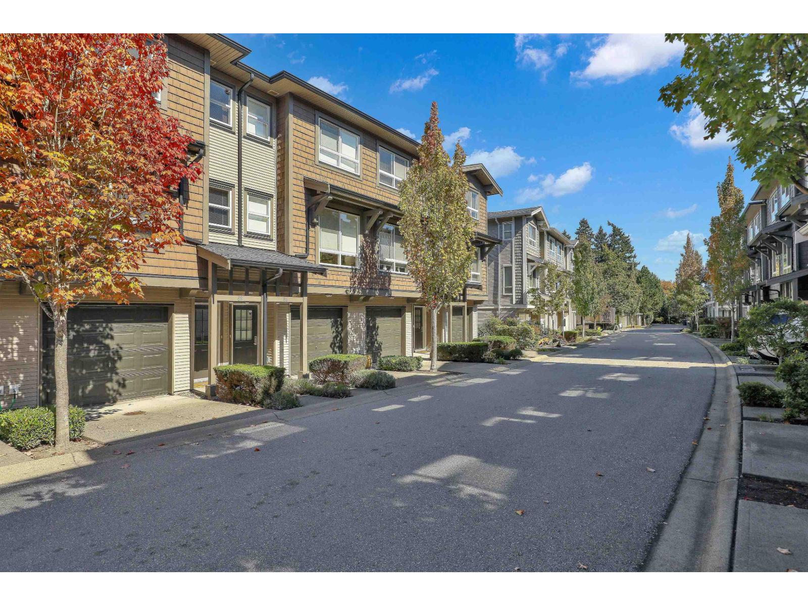 53 2729 158 Street Property Photo 27
