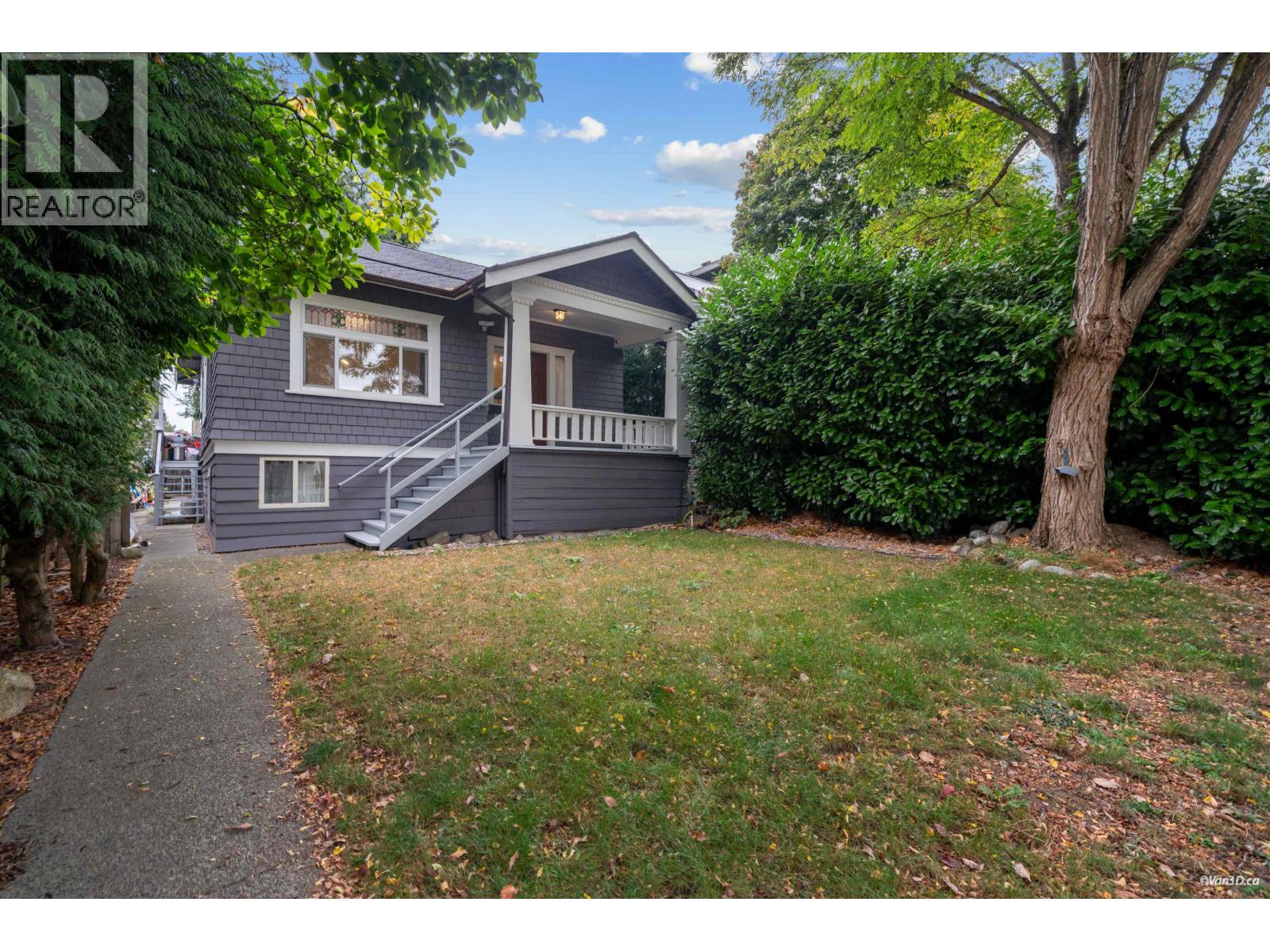 2343 W 45th Avenue Property Photo 2